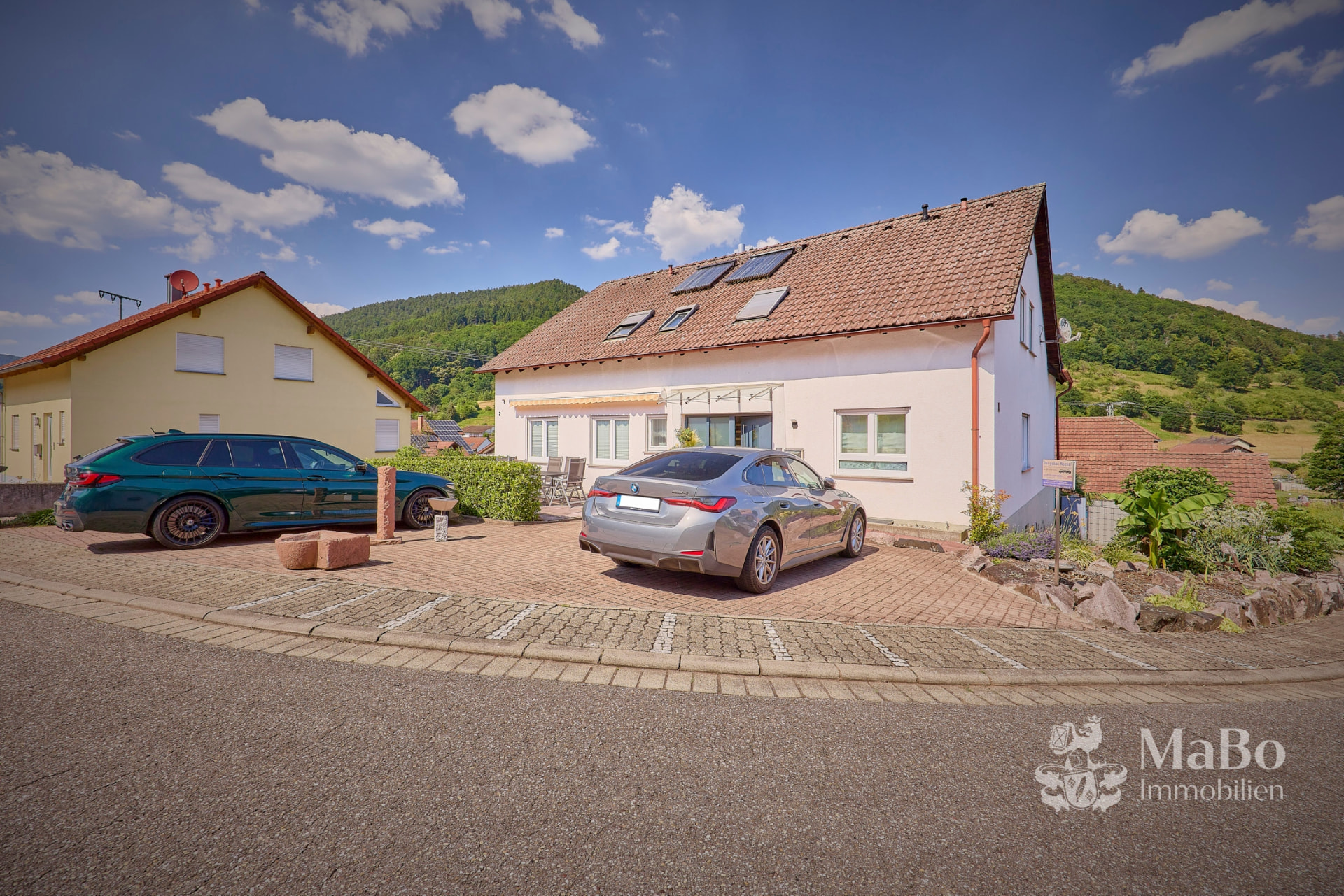 Carport, Garage und Stellplätze